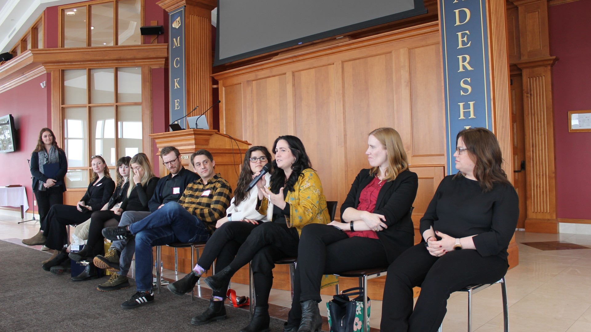 People sitting and talking at Applied Forensic Psychology @ X Day