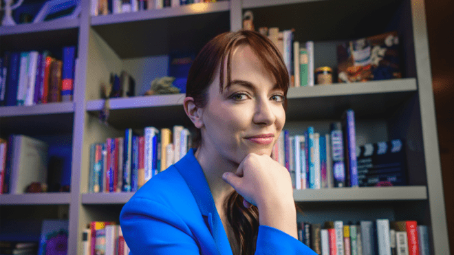 Headshot of Dr. Janet McMordie '08