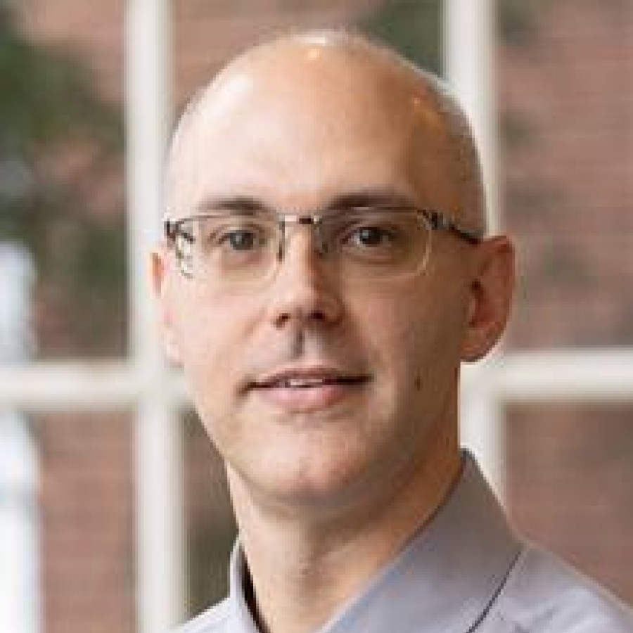 Headshot of Kris MacSween 