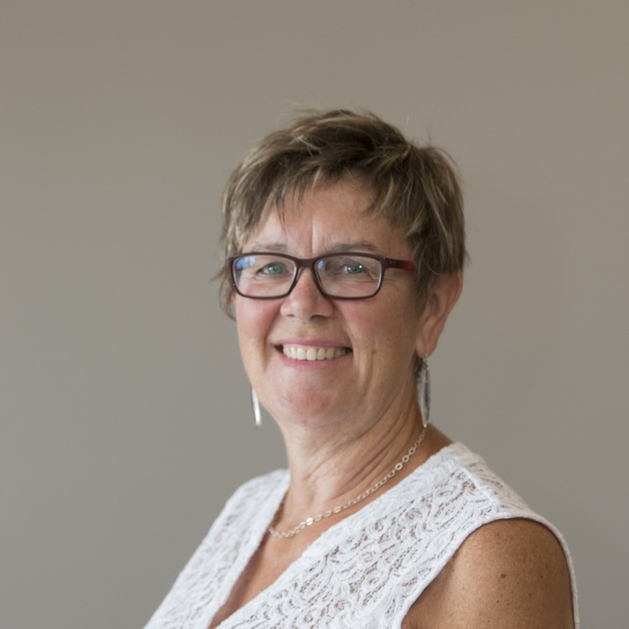 Daphne Connolly head shot