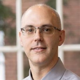 Headshot of Kris MacSween 