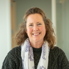 Headshot of Kristine Lounsbury